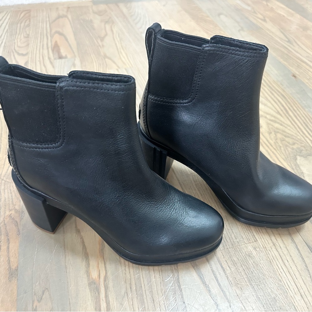 Sorel Black Ankle Boots